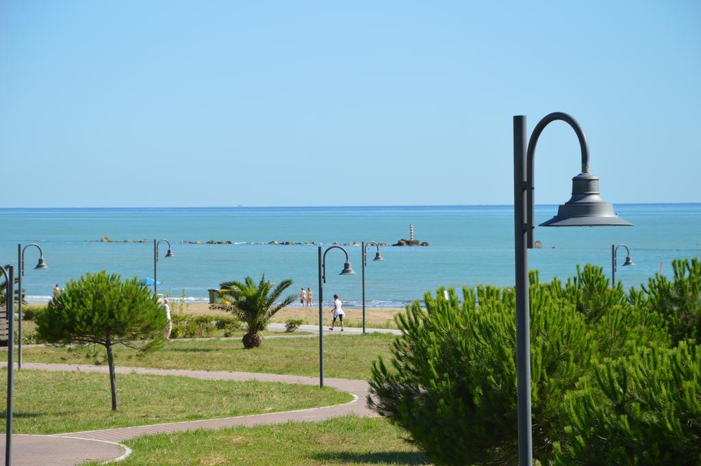 Case vacanze Blue Bay Resort Roseto Degli Abruzzi Zimmer foto